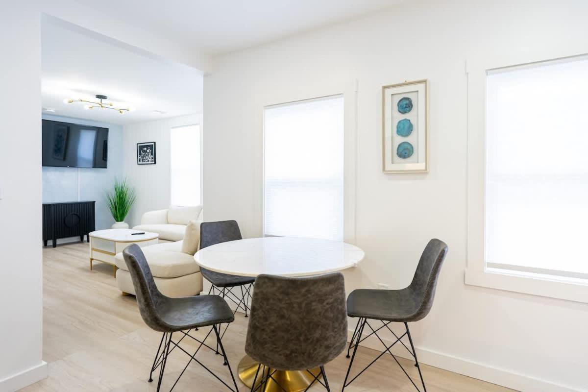 Appartement Luxury 2 Bed 2 Bath East *