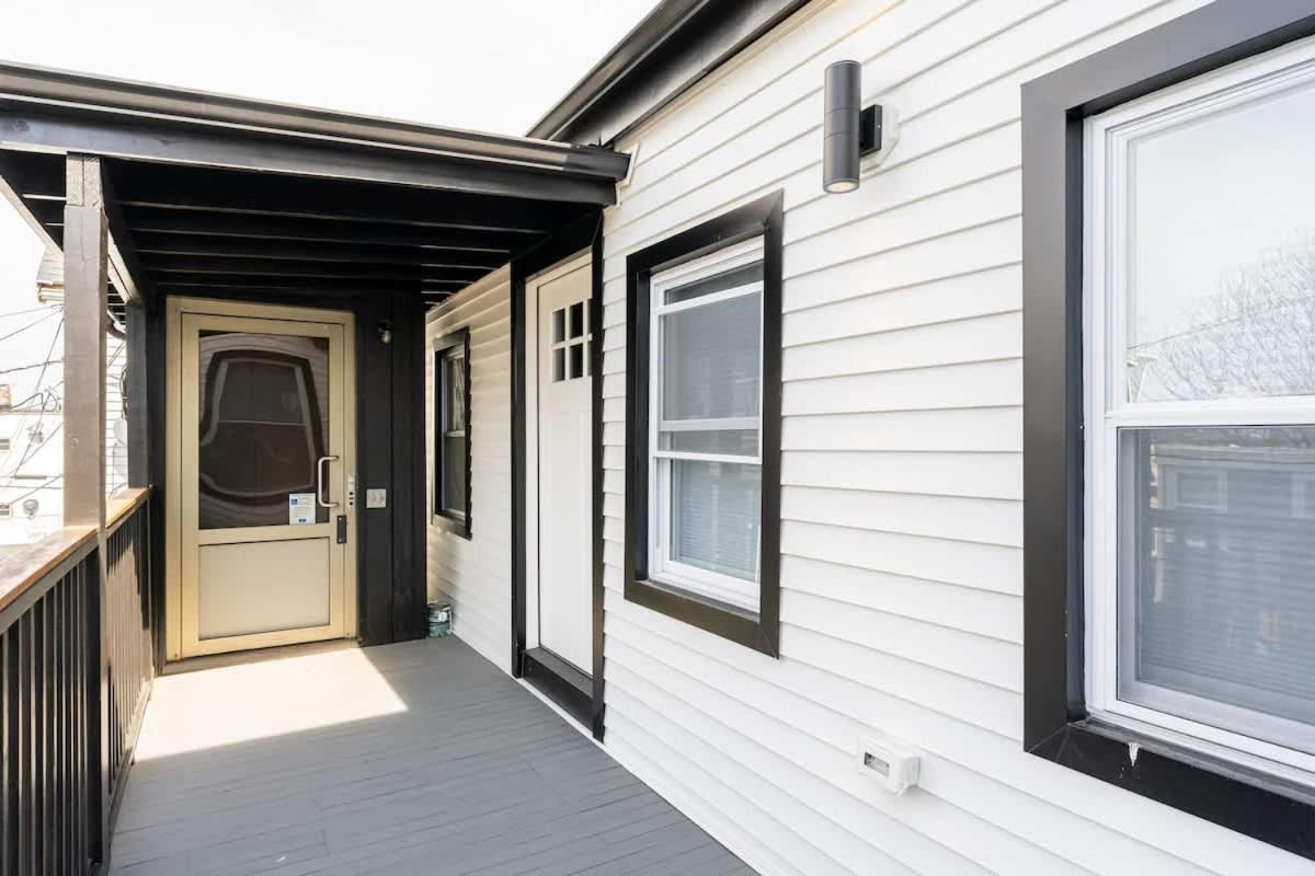 Luxury 2 Bed 2 Bath East Appartement