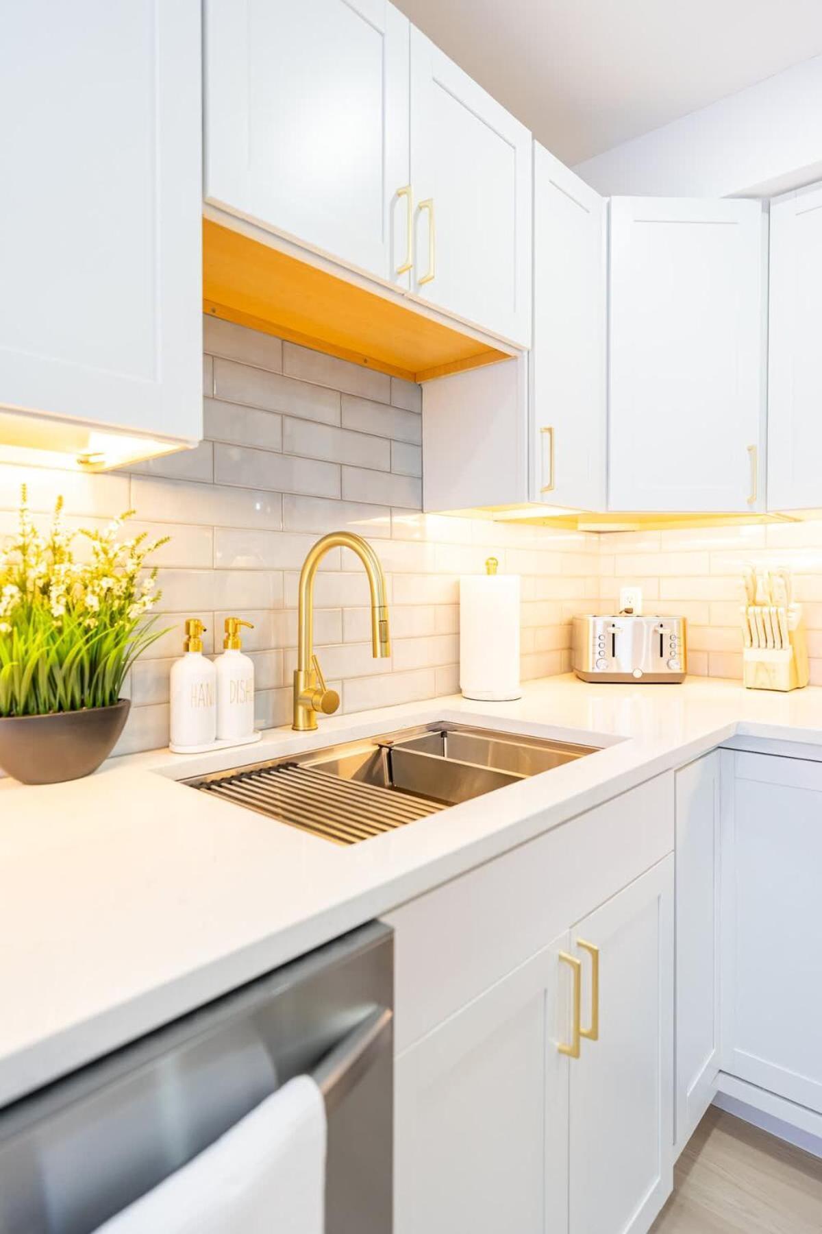 Luxury 2 Bed 2 Bath East Appartement