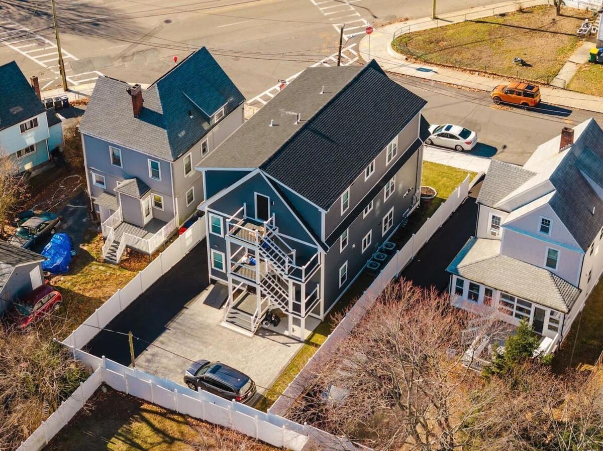 60-2 3br - Modern Near Franklin Park *