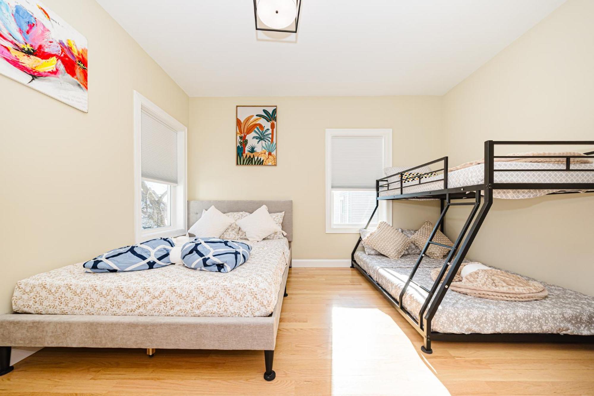 60-2 3br - Modern Near Franklin Park Boston