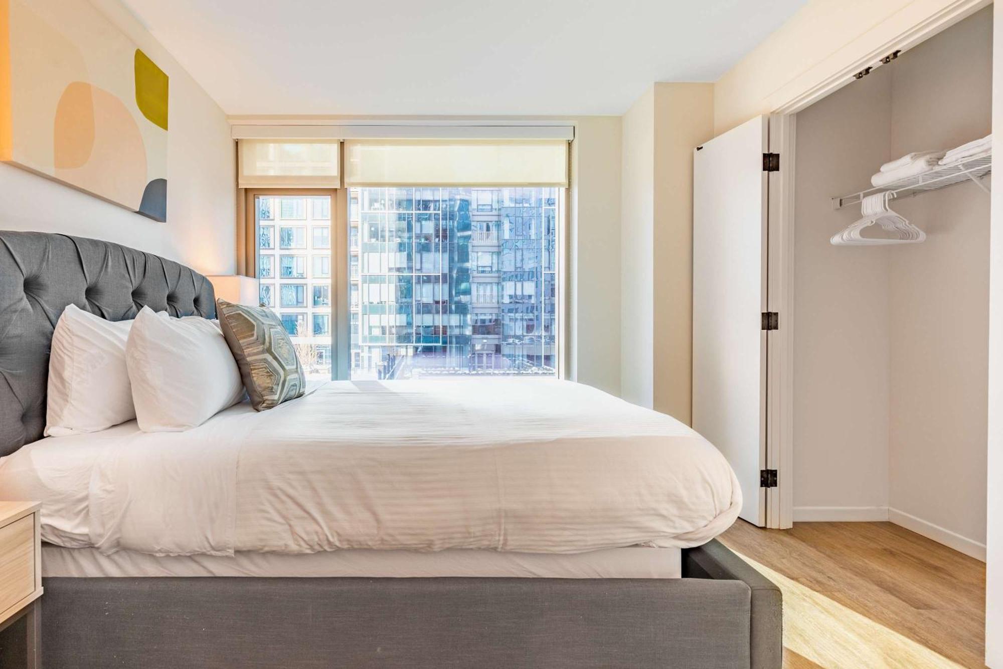 Apartment Full Private Downtown Seaport Boston