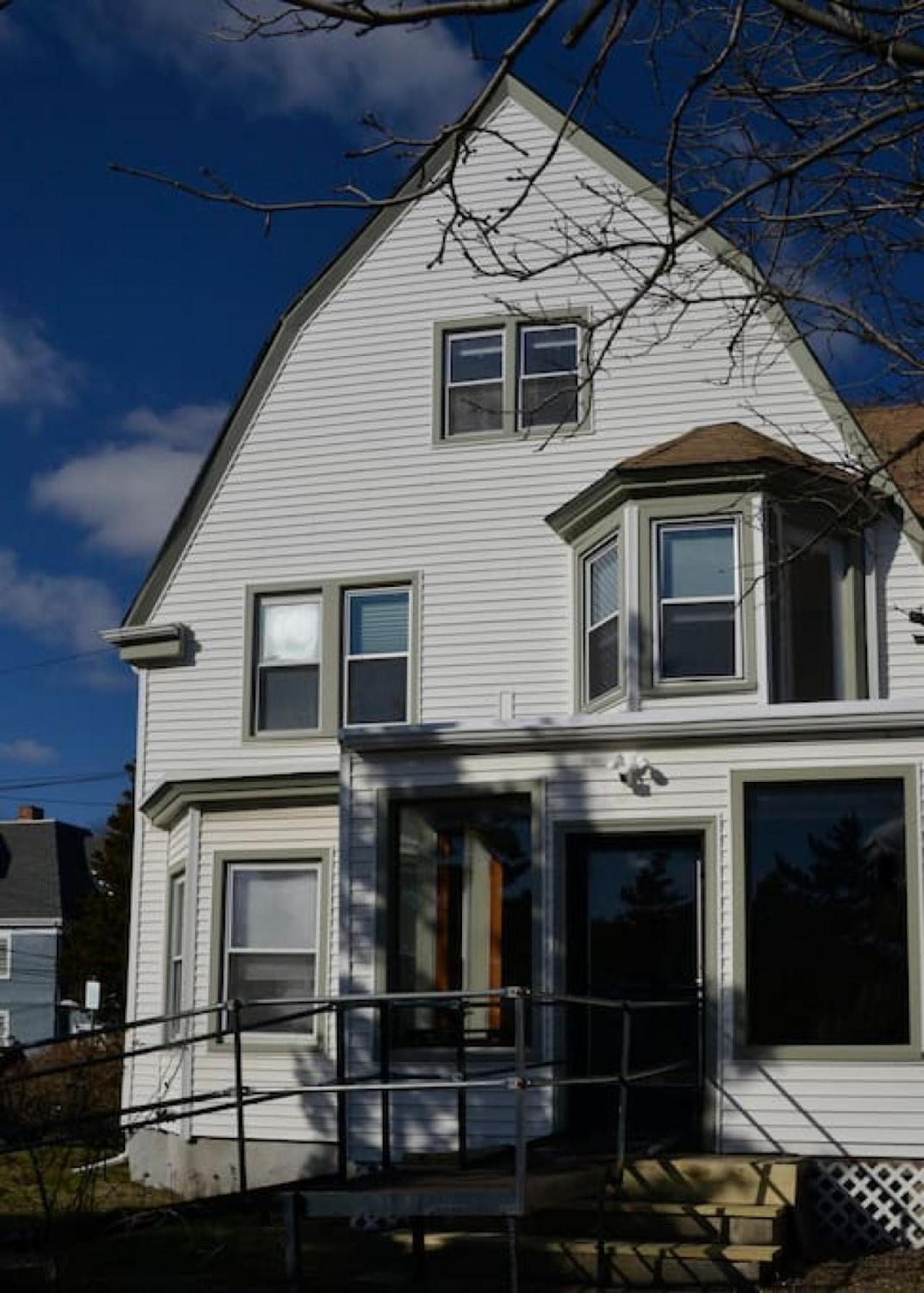 Holiday home Historical Urban Oasis - 6 Bedroom 3 Bath Boston