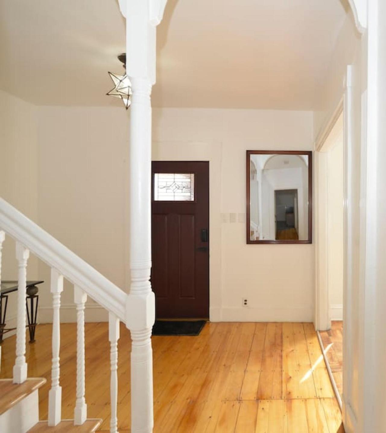 Historical Urban Oasis - 6 Bedroom 3 Bath