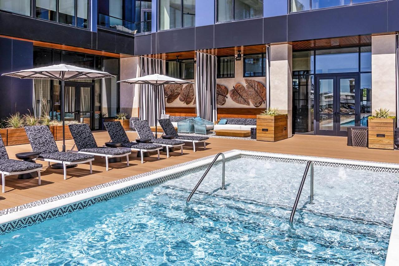 South End Gem Views Rooftop Pool *
