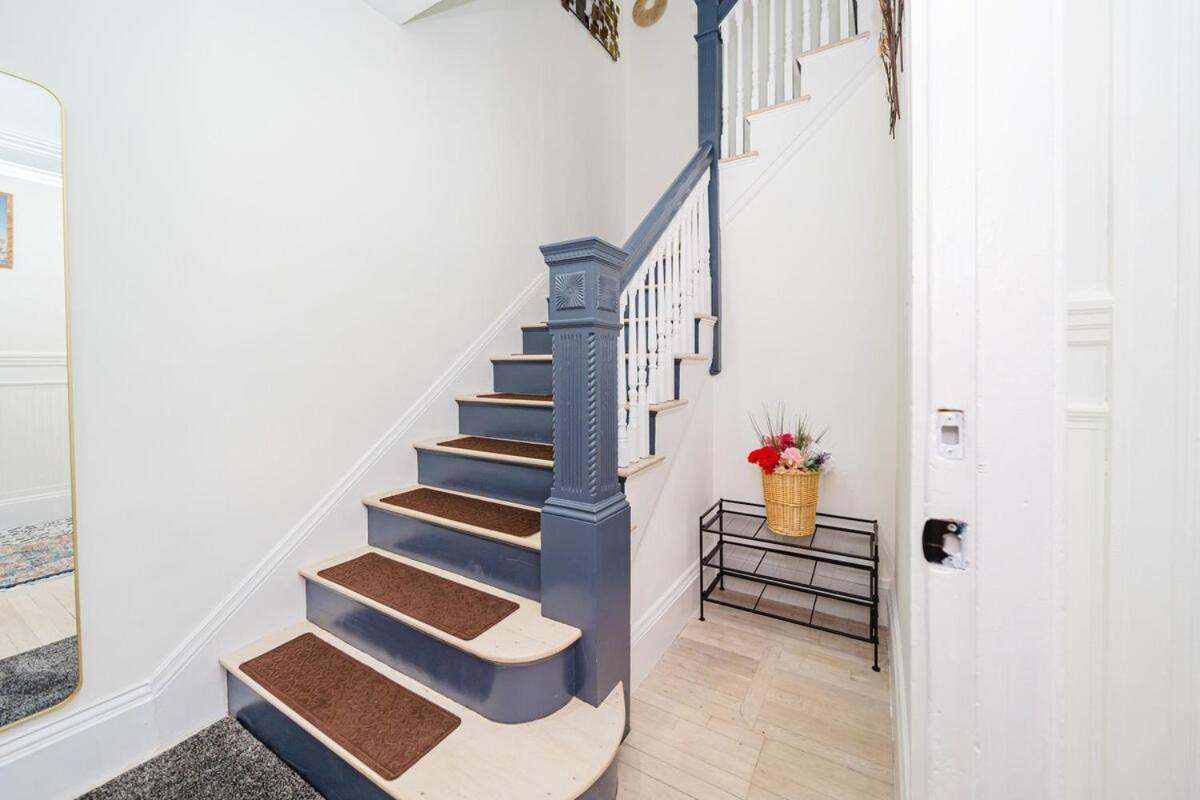 76-2 New 5br Townhouse Near Ashmont Station Apartment Boston