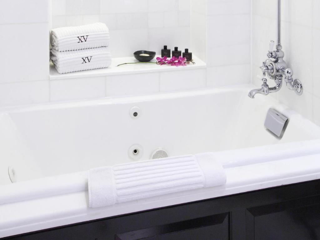 Fifteen Beacon Hotel 5*