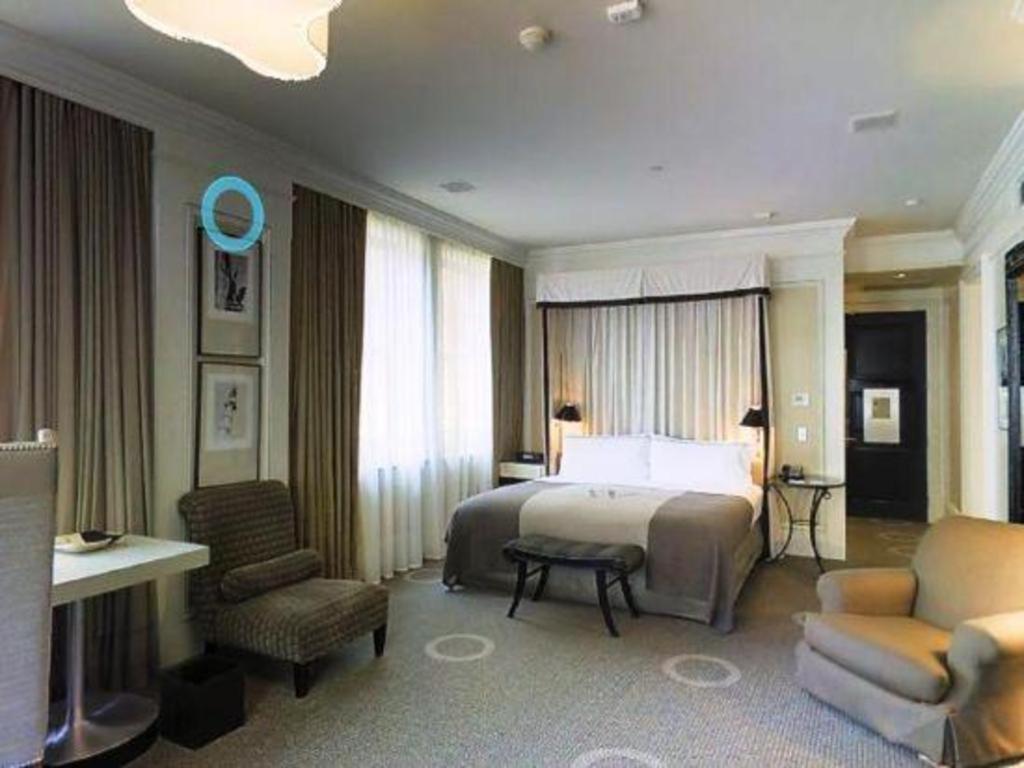 Fifteen Beacon Hotel