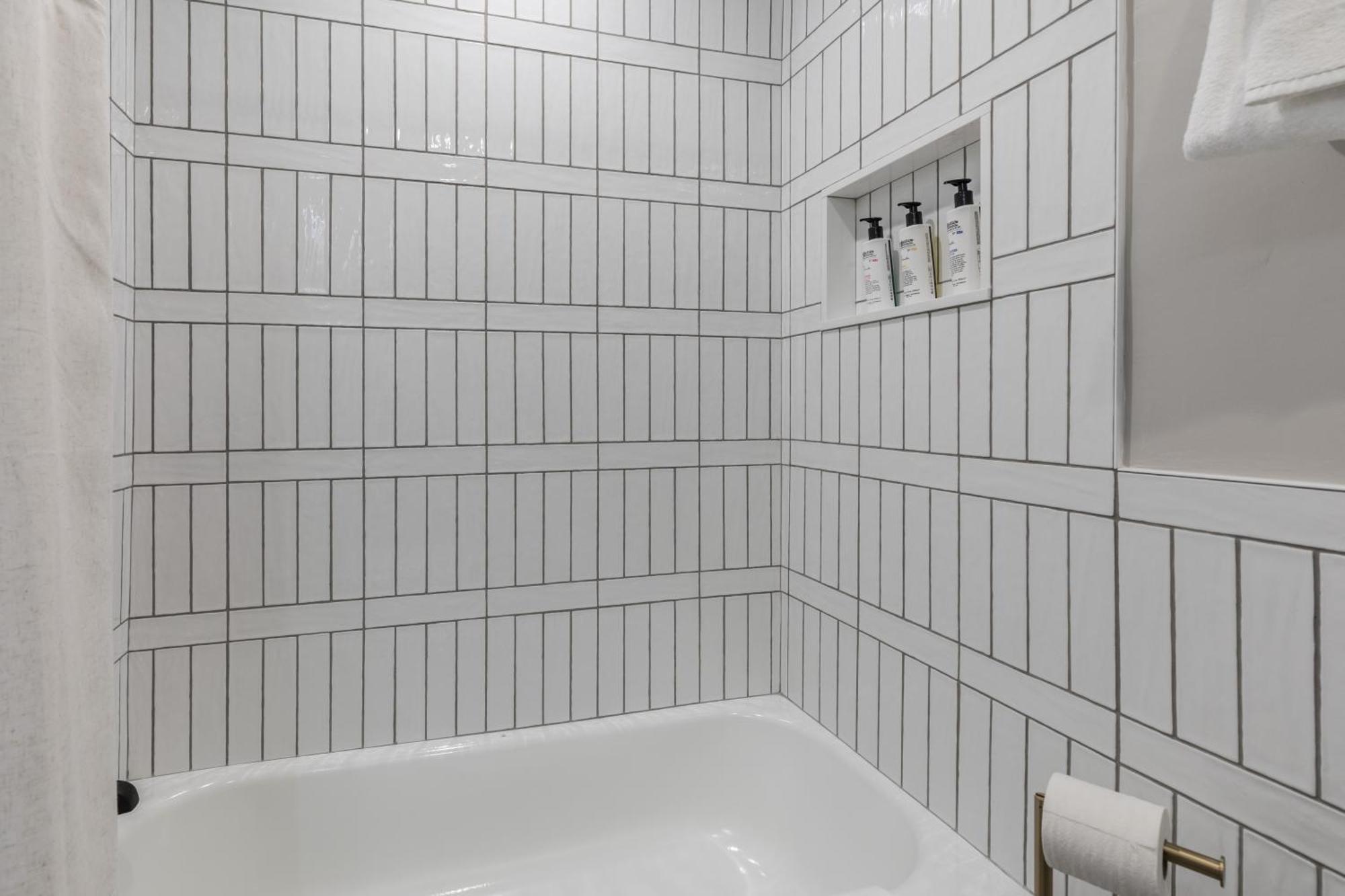 304 Newbury Street By Thatch *
