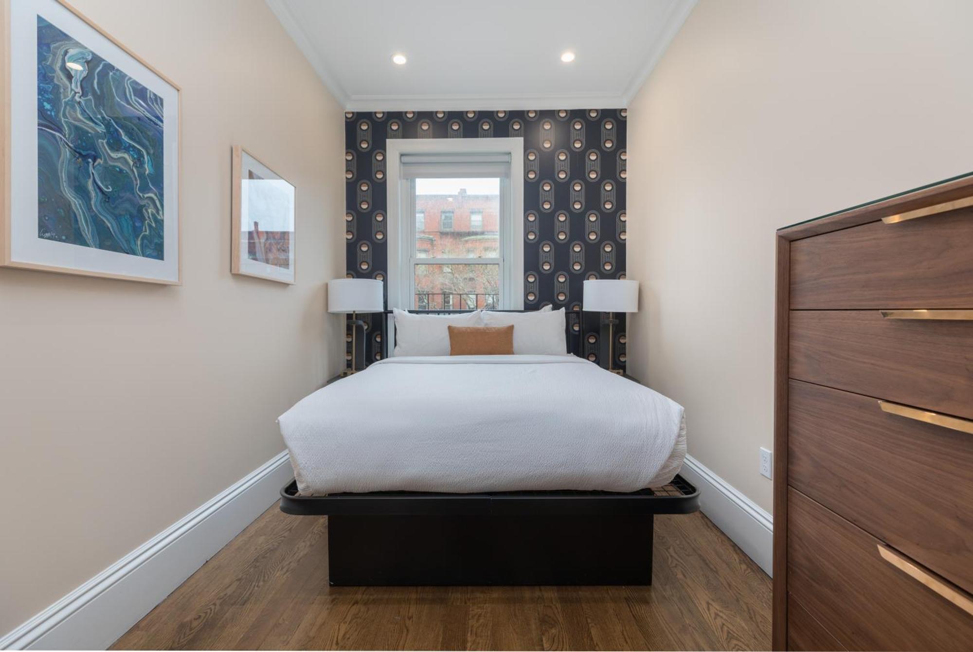 304 Newbury Street By Thatch * Boston