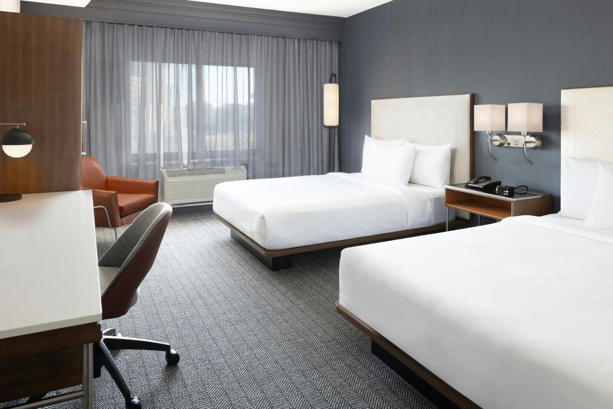 Courtyard Boston-south 3*