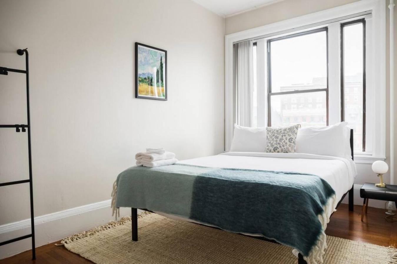 Chic Fenway 1b Perfect Location * Boston