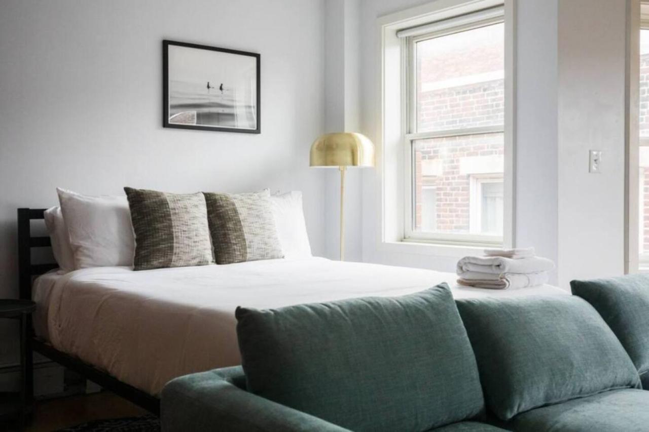 Apartment Chic Ideal For Nurses *
