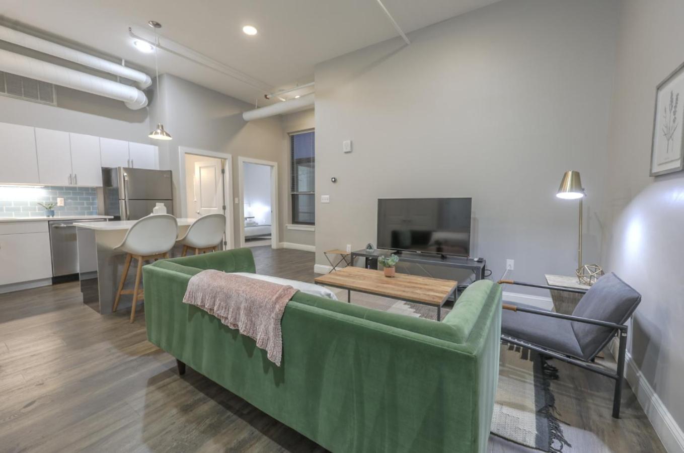 Common Loft With Washer Dryer Apartment Boston