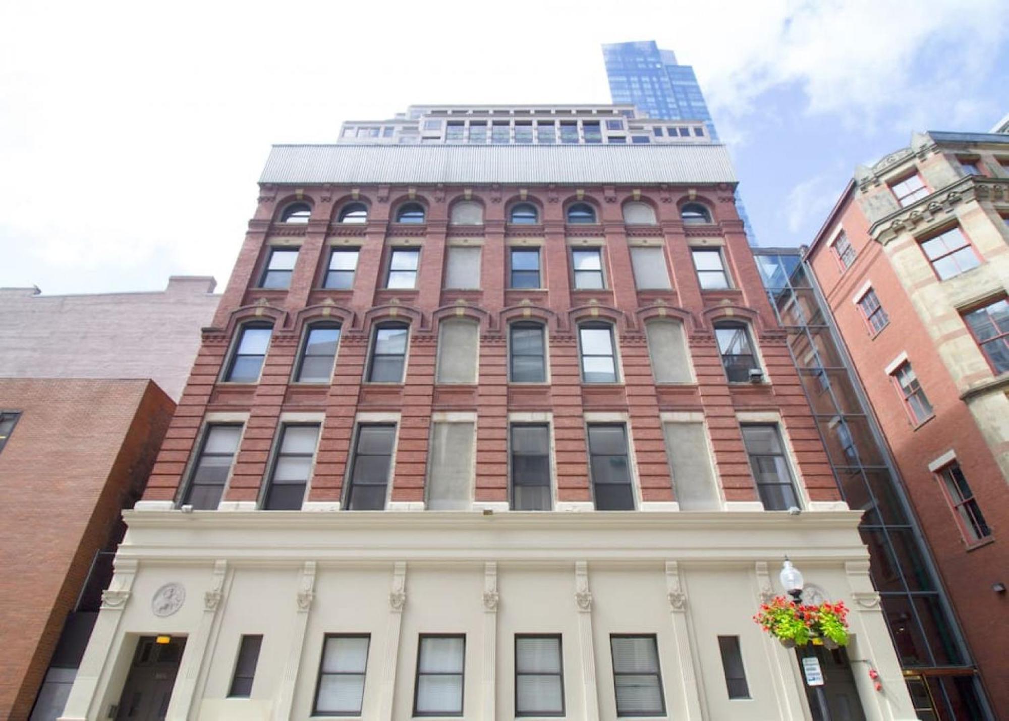 Apartment Downtown Luxury 1br Pets Welcome Washer And Dryer In Building Boston