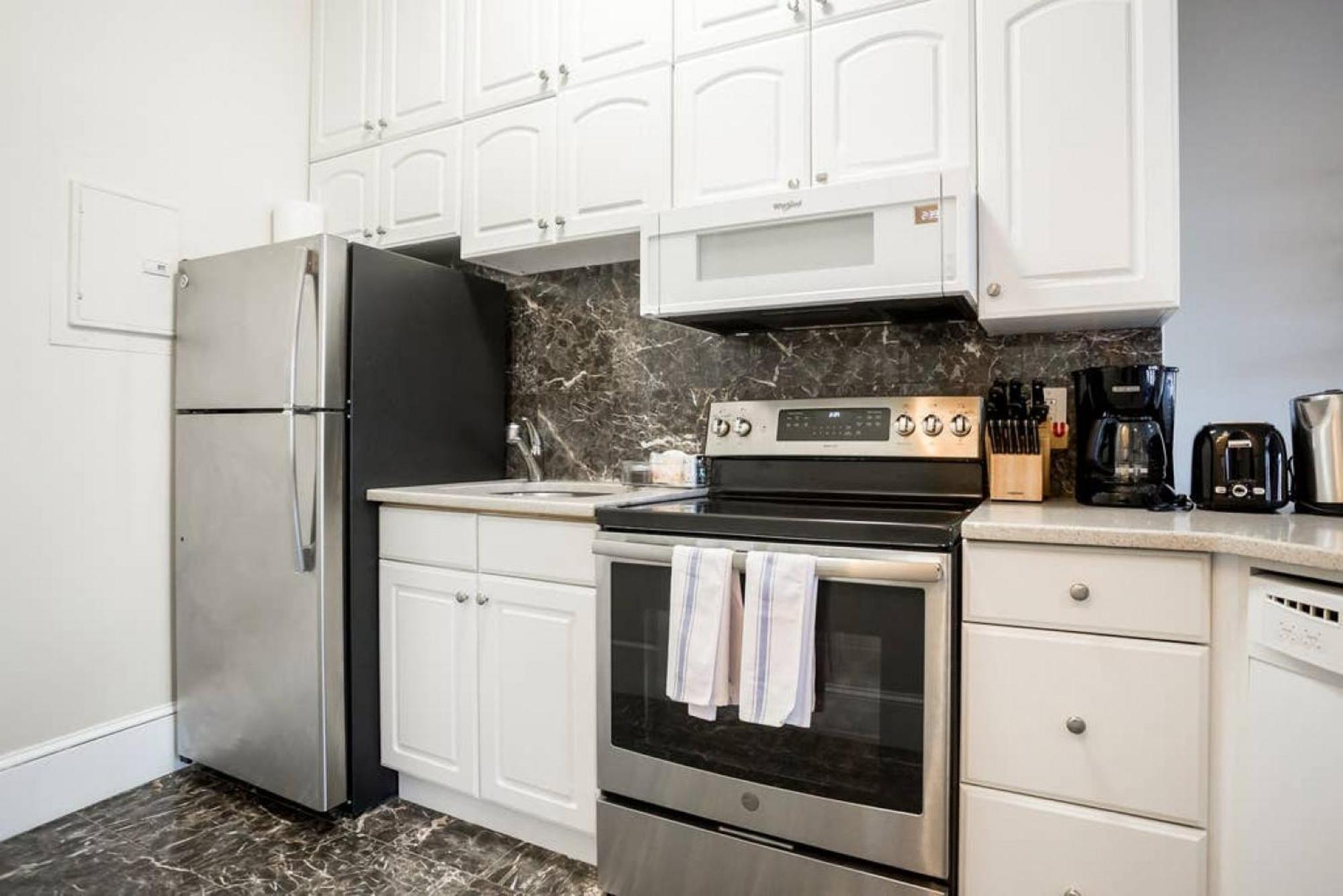 Classic Furnished 1br In Fenway In Brownstone Bldg * Boston