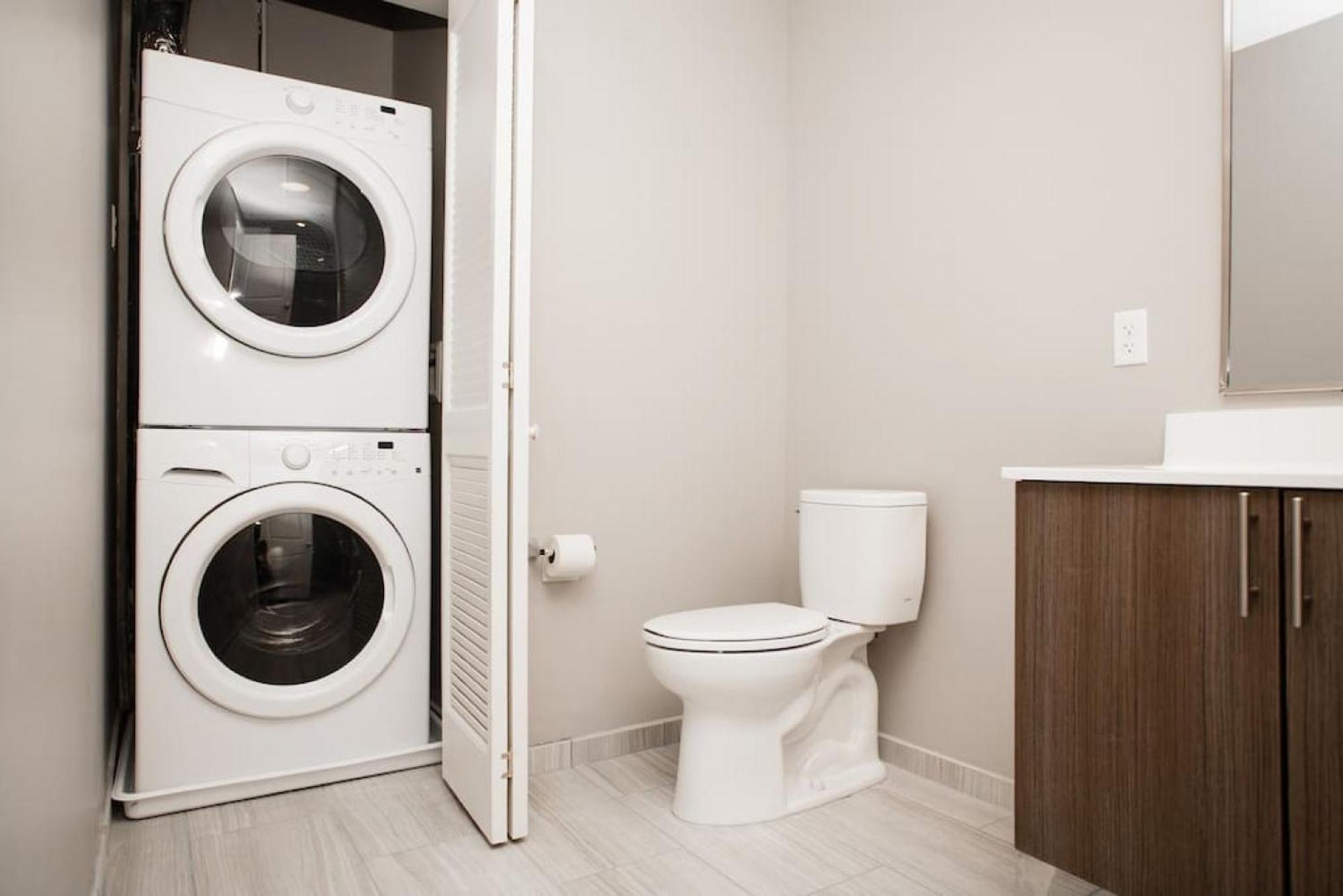 Centrally Located Luxurious Loft Walk Anywhere * Boston