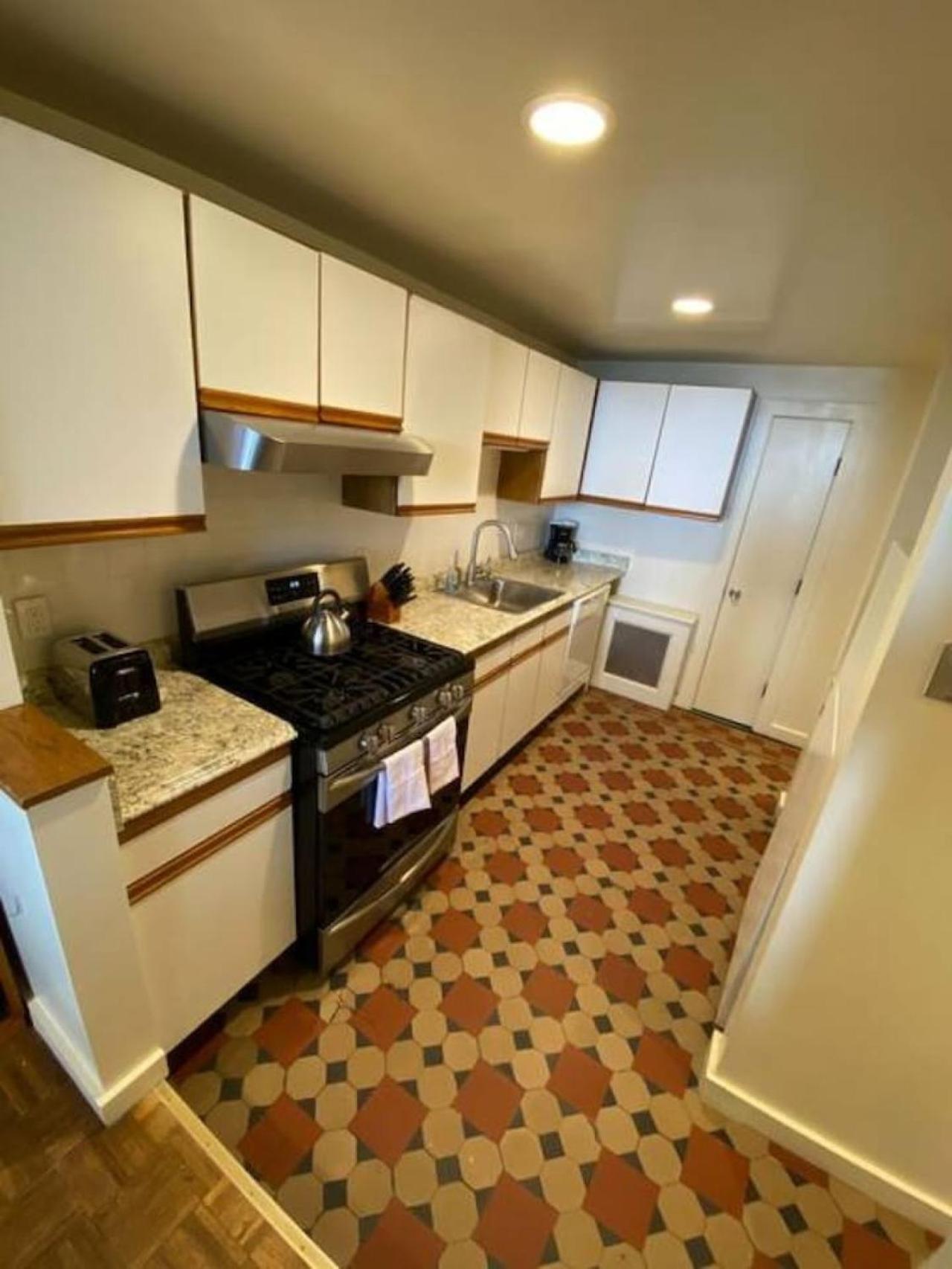 Wonderful Fenway 3 Bed 2bath Steps From Fenway Park *