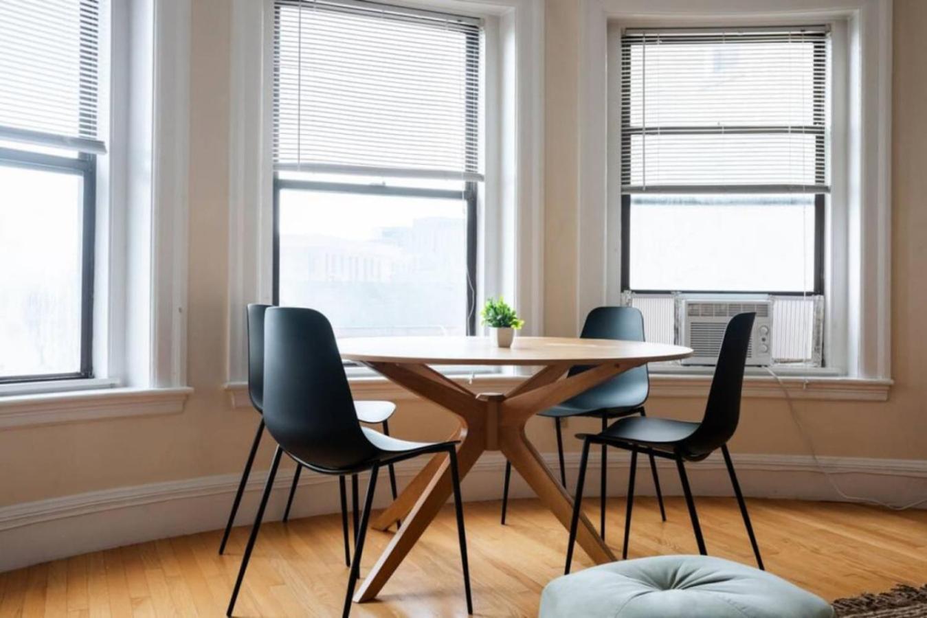 Stunning 1br Steps To Fenway