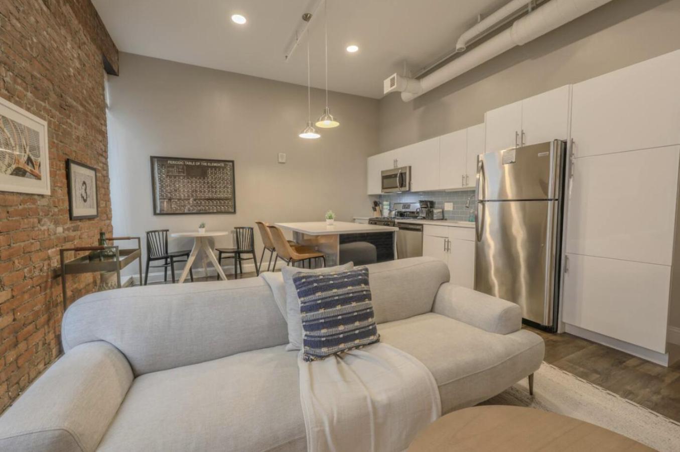 Downtown Designer Keyless Washer And Dryer *