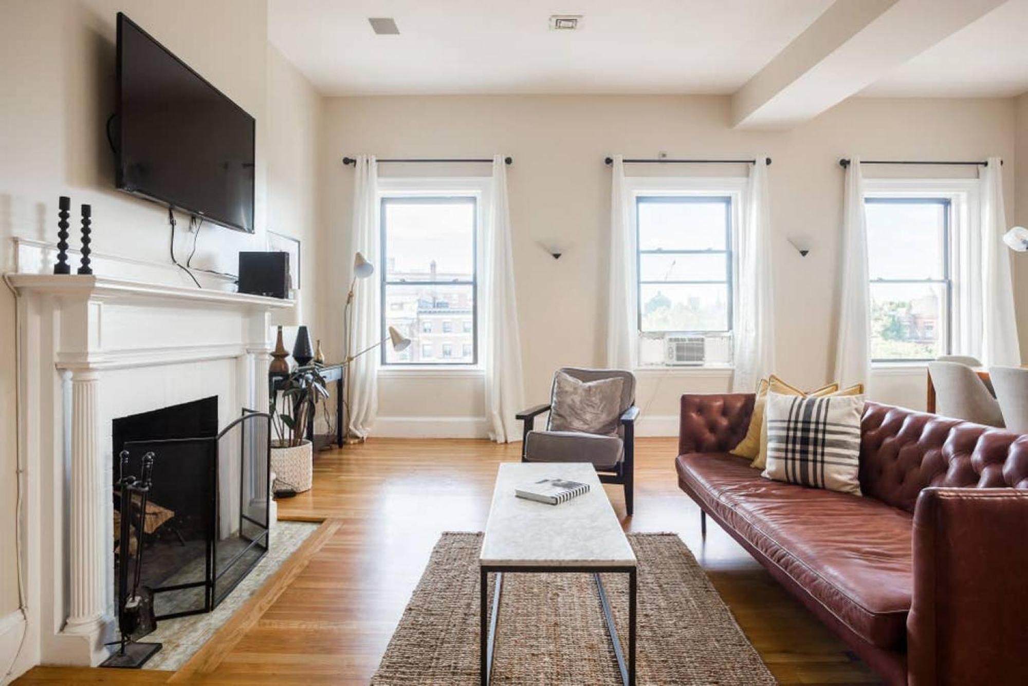 Luxury 4br 3ba In Fenway W Epic Roof Deck Apartment *
