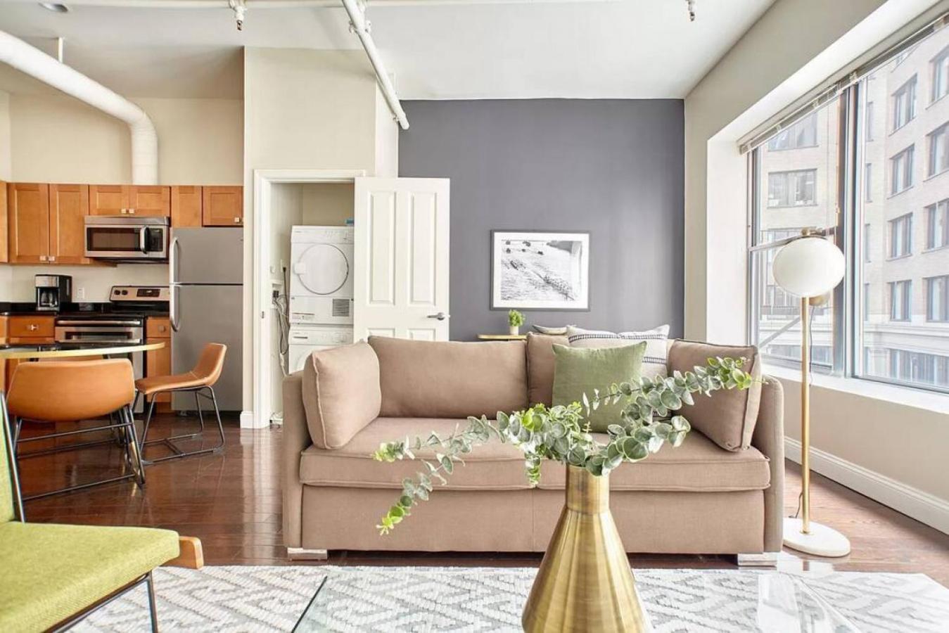 2br 2ba Fidi Keyless Entry Walk Anywhere