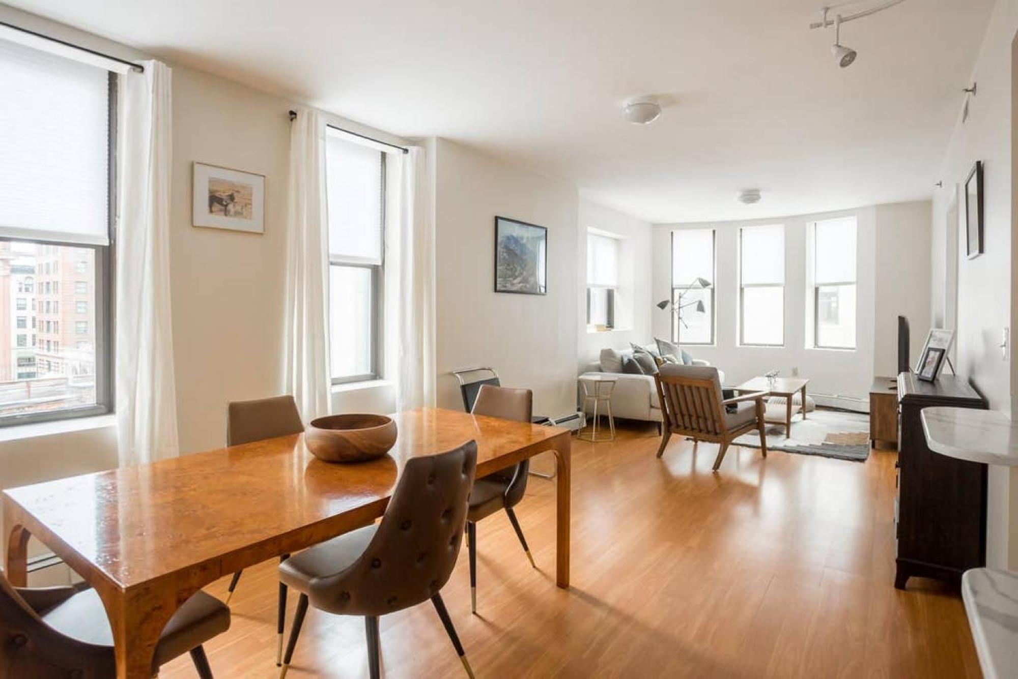 Apartment Delightful Downtown 2bed 2bath
