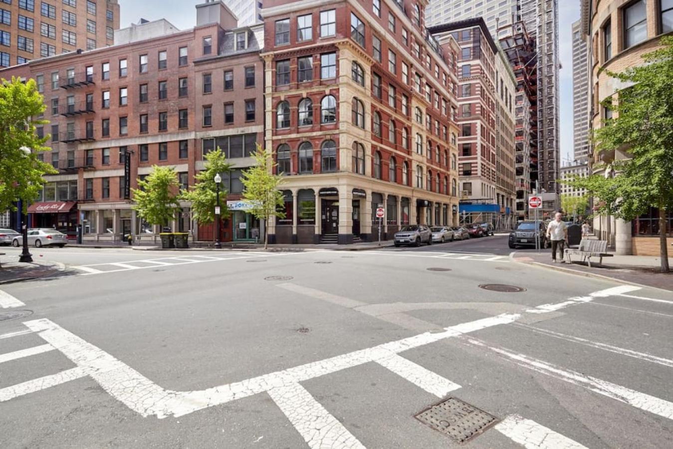 Spacious 1br In Fidi Close To T