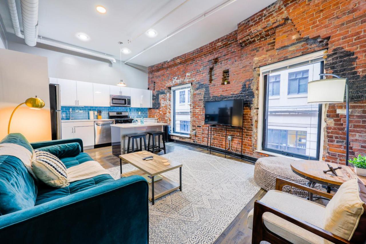 Keyless Entry Laundry In Unit Pet Friendly *