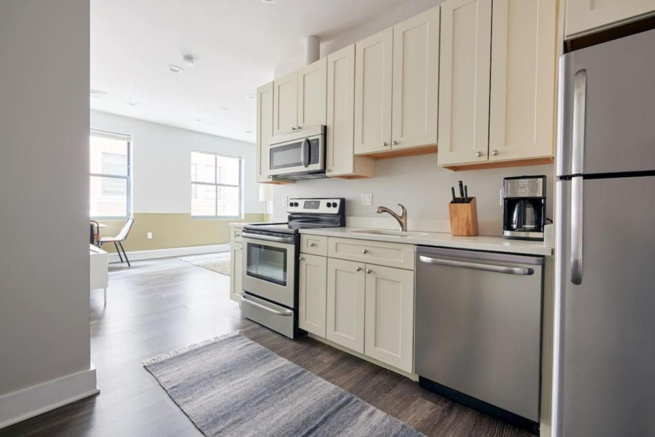 Apartment Spacious 1br In Fidi Close To T Boston