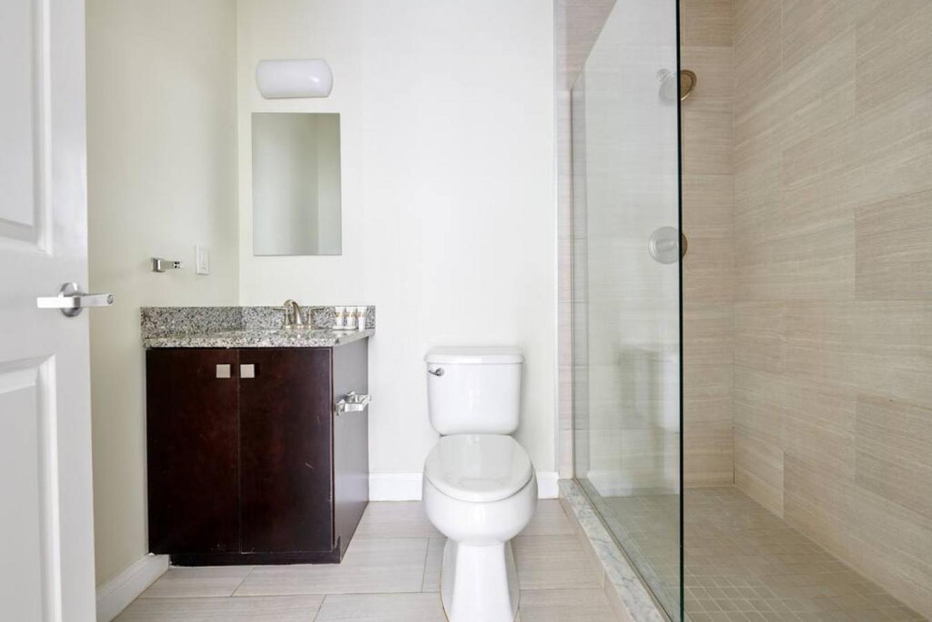 Wonderful Fidi 2br With Keyless Entry