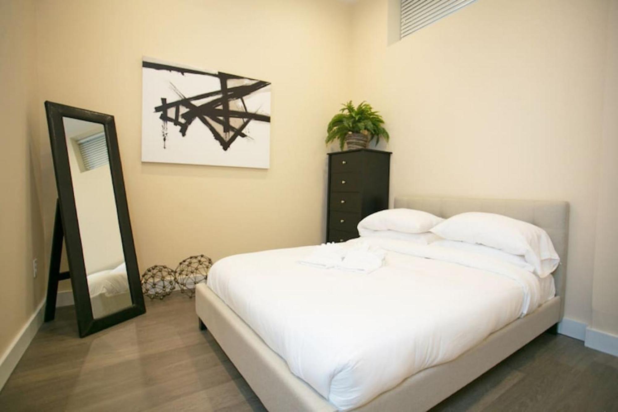 Downtown Loft Walk Anywhere Ideal For Nurses *