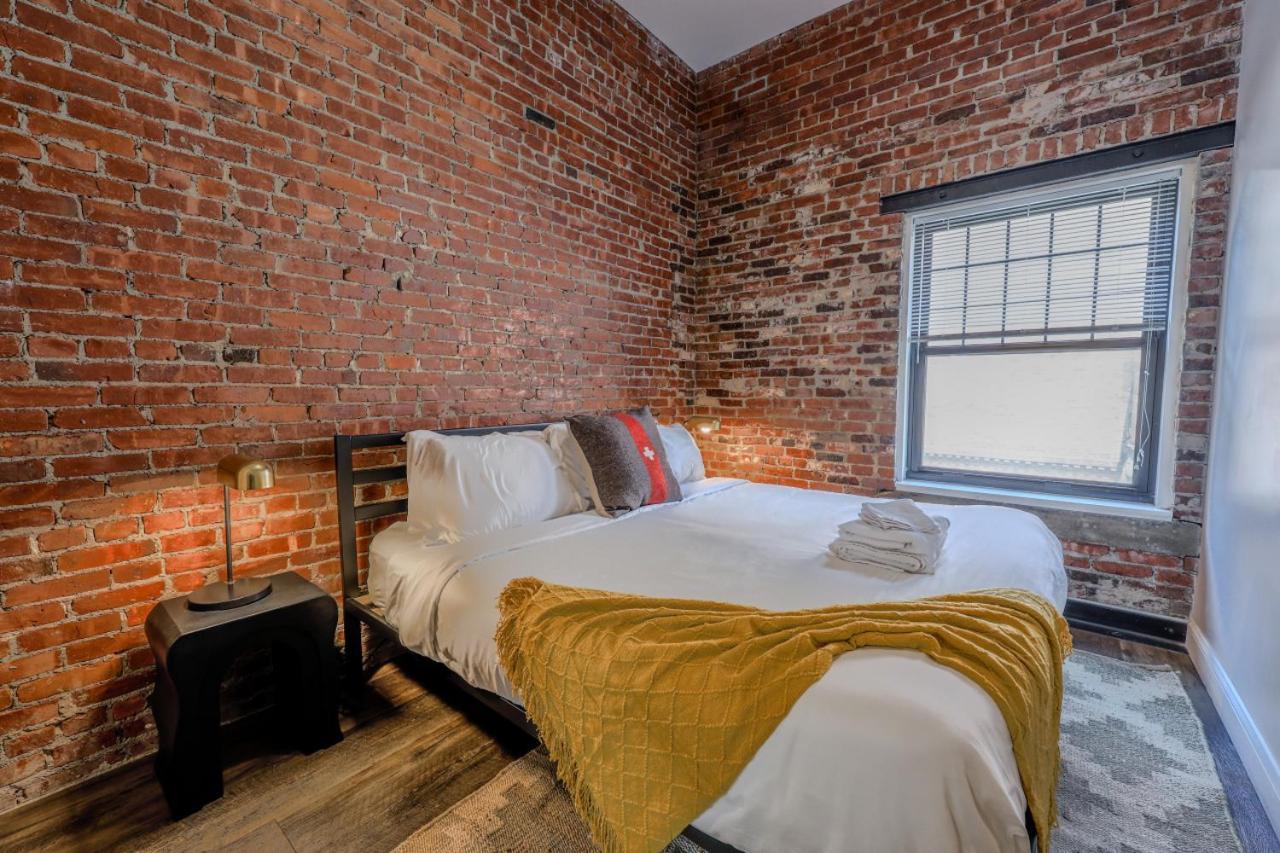 Parking Available Fully Furnished 4 Bed 2 Bath Flat Apartment Boston