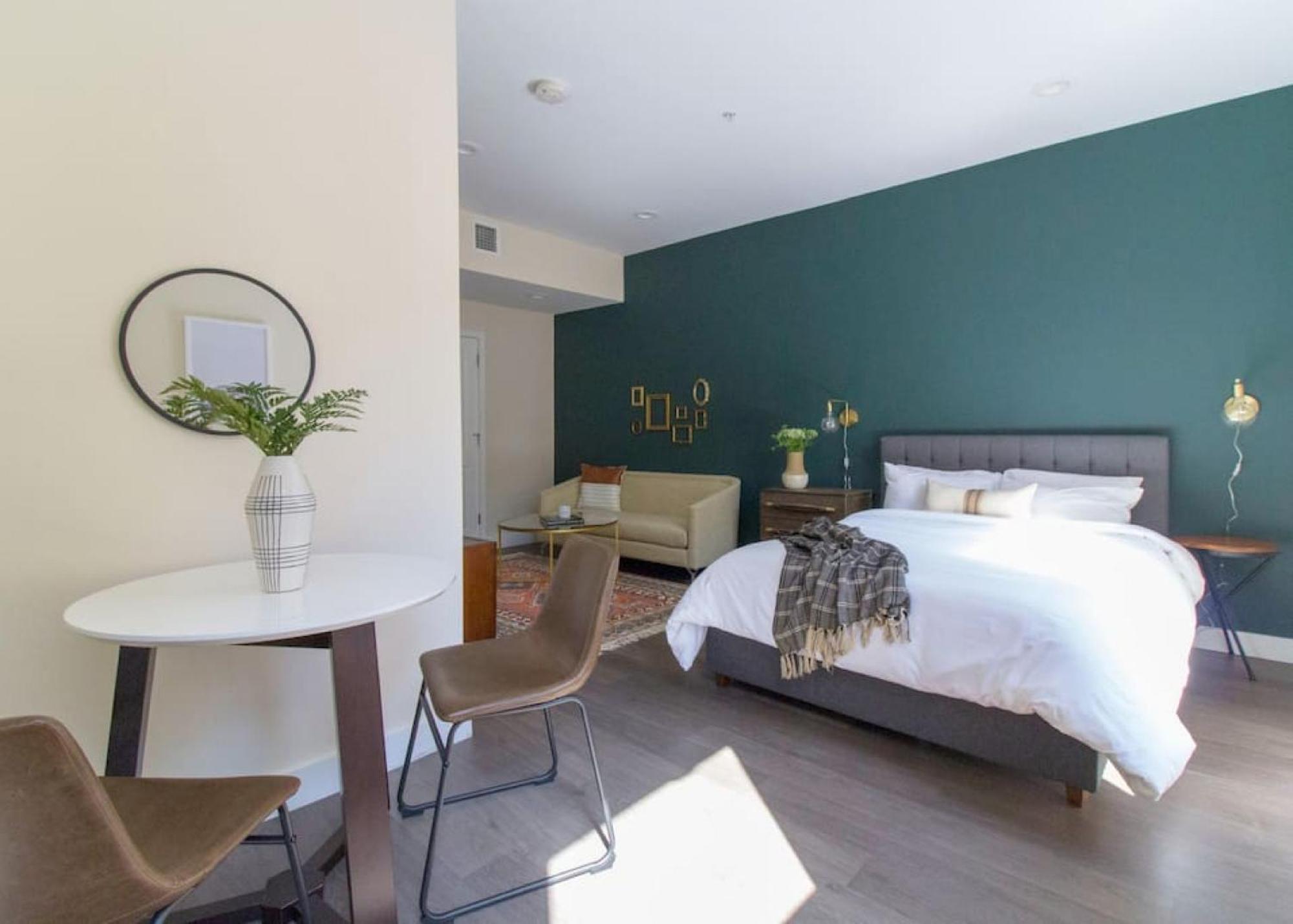 Fidi Laundry In Building Fast Wifi Apartment Boston
