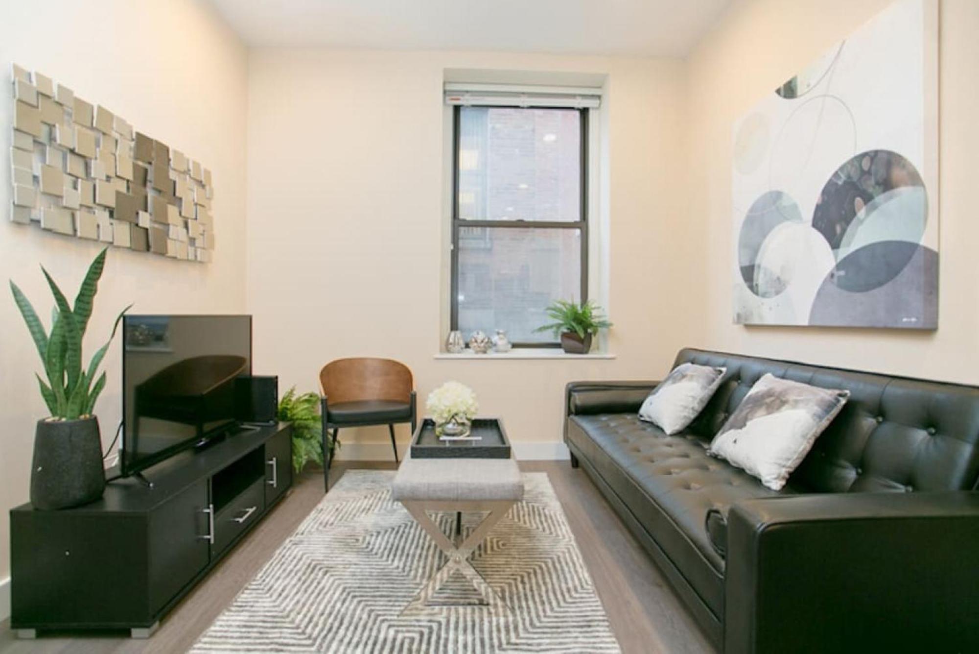 Newly Designed Loft - Fast Wifi - Pet Friendly *