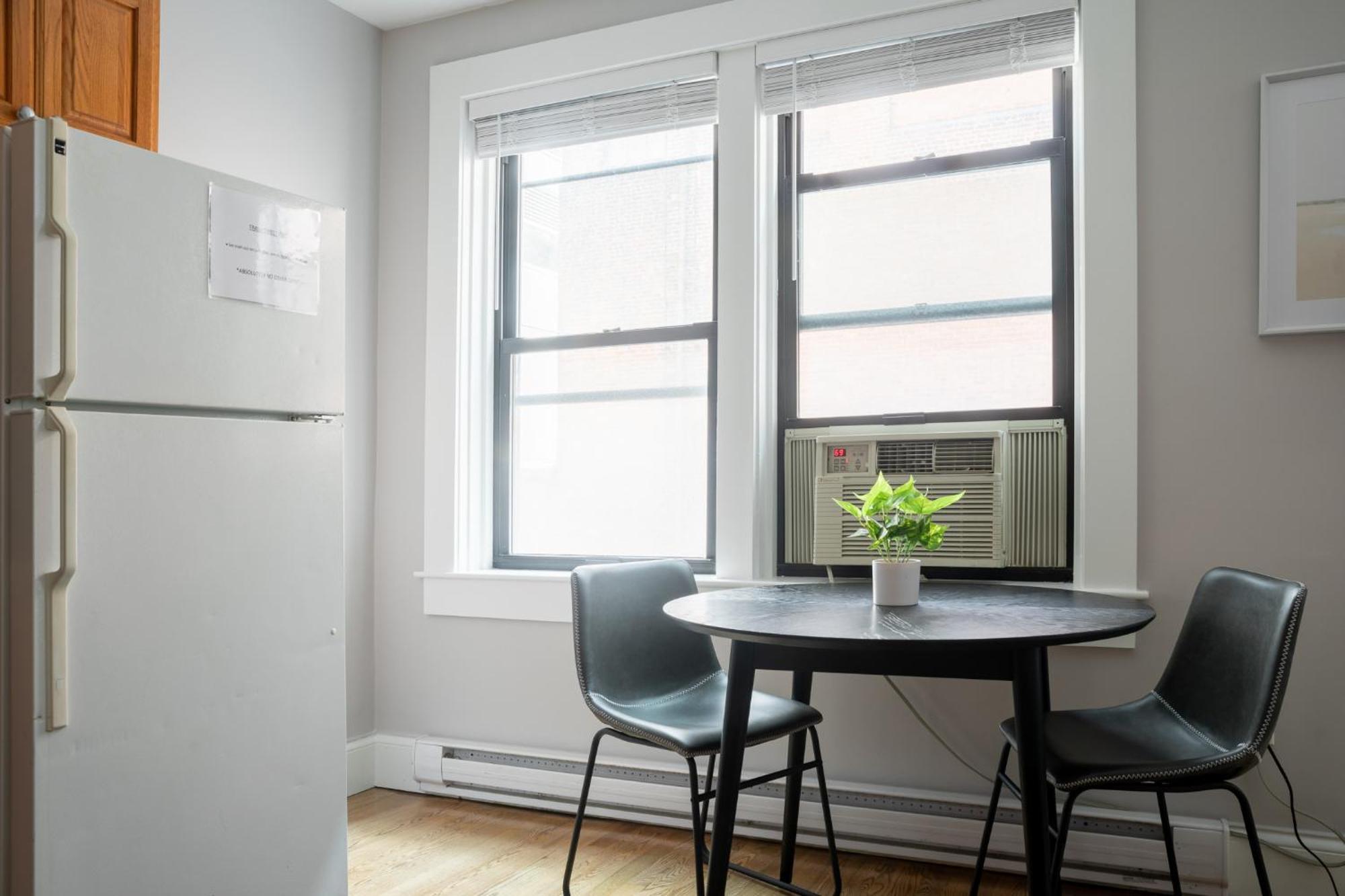 1 Bedroom In Heart Of Theater District Walk Anywhere Appartement Boston