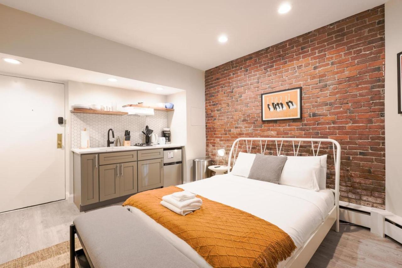 Apartment Cozy Garden Level Boston