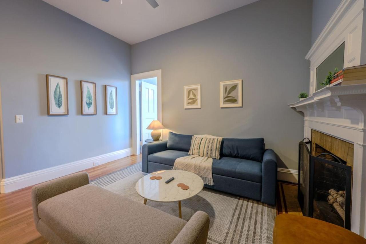 Spacious Back Bay 2br Boston