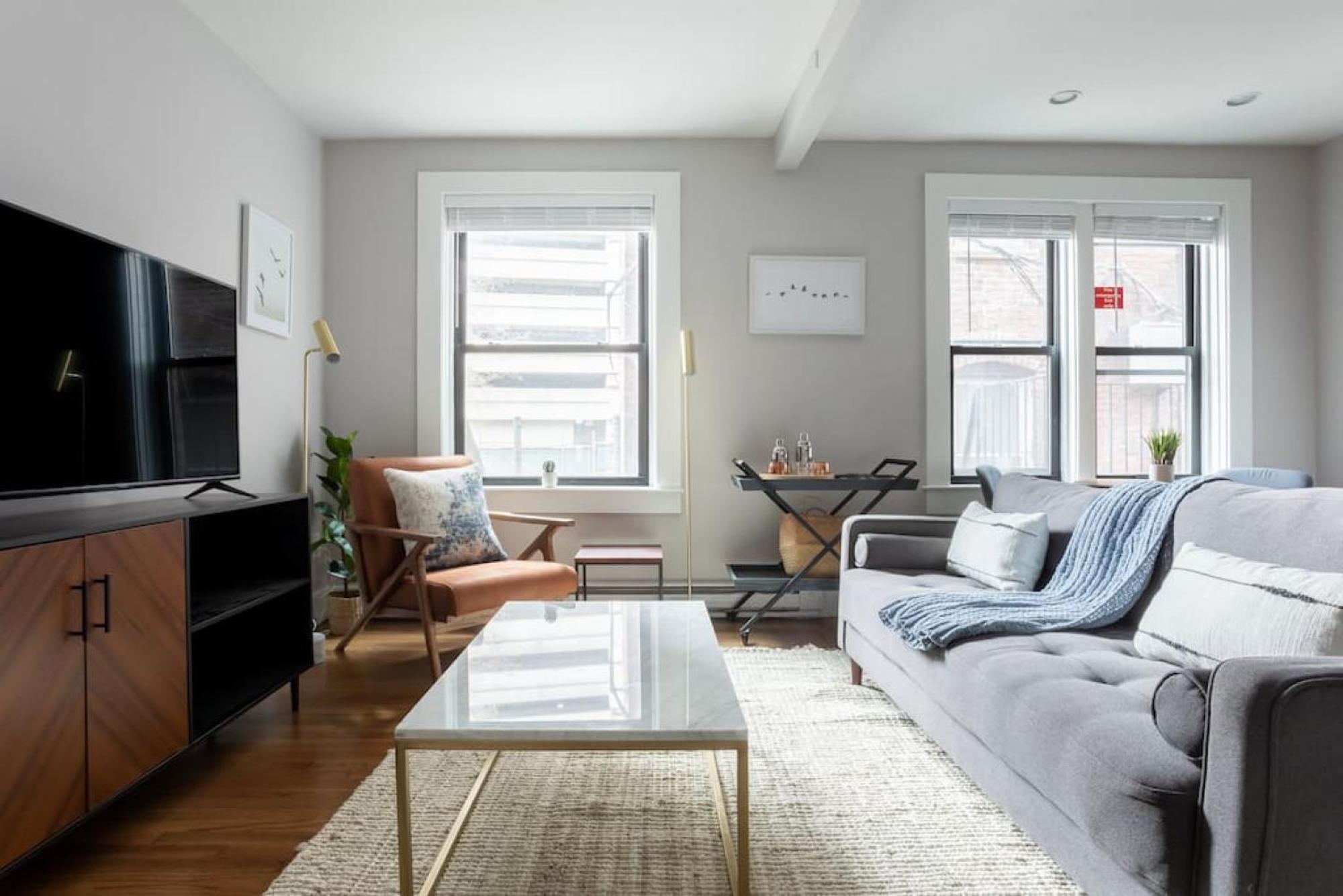 Bay Village Charm With 99 Walkscore With Short And Long Apartment