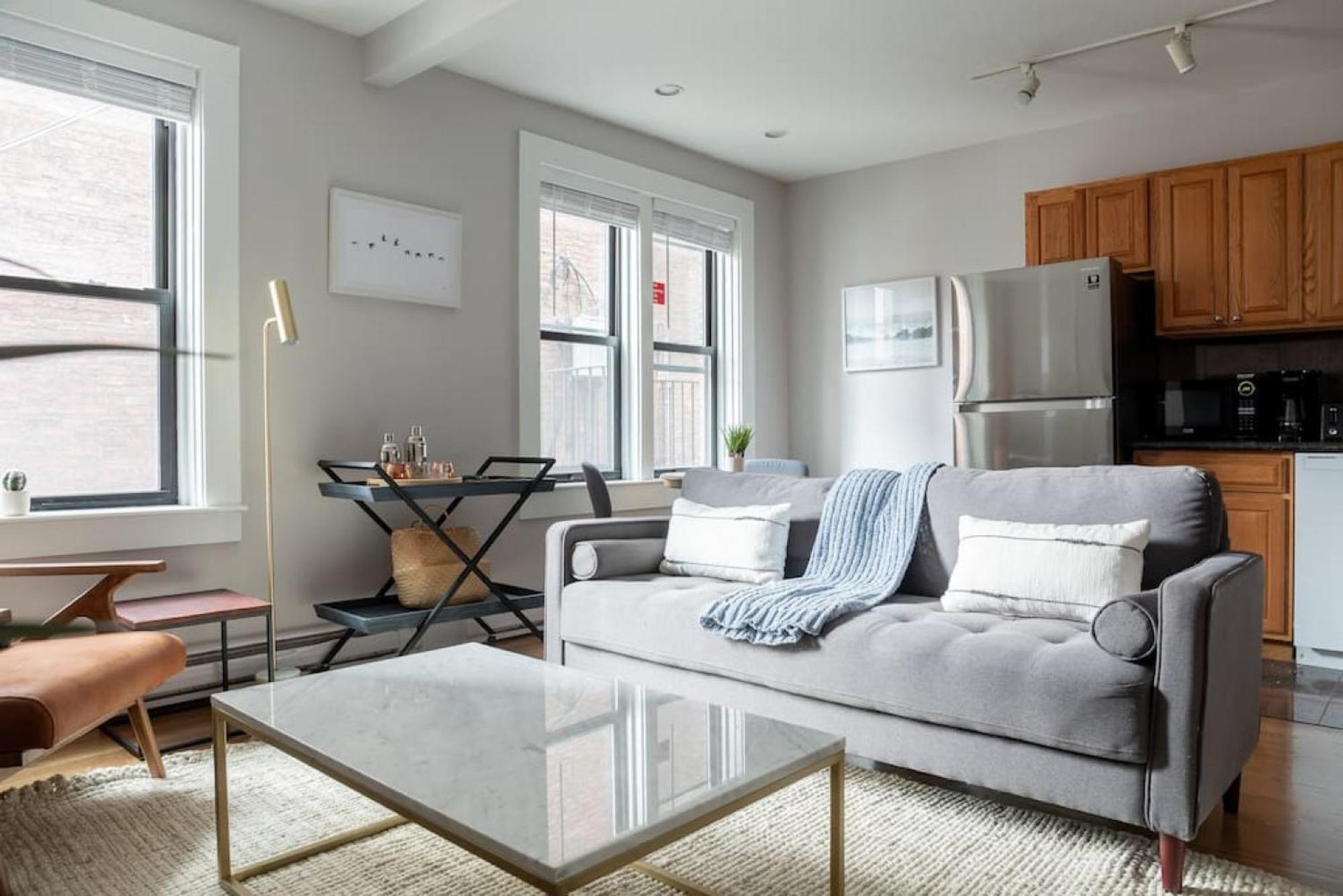 Apartment Bay Village Charm With 99 Walkscore With Short And Long