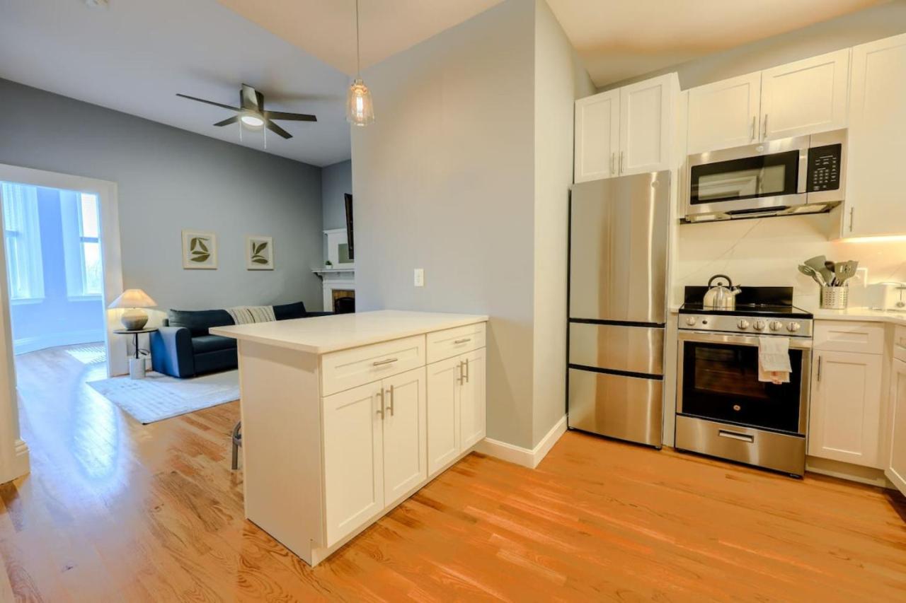 Spacious Back Bay 2br Apartment Boston