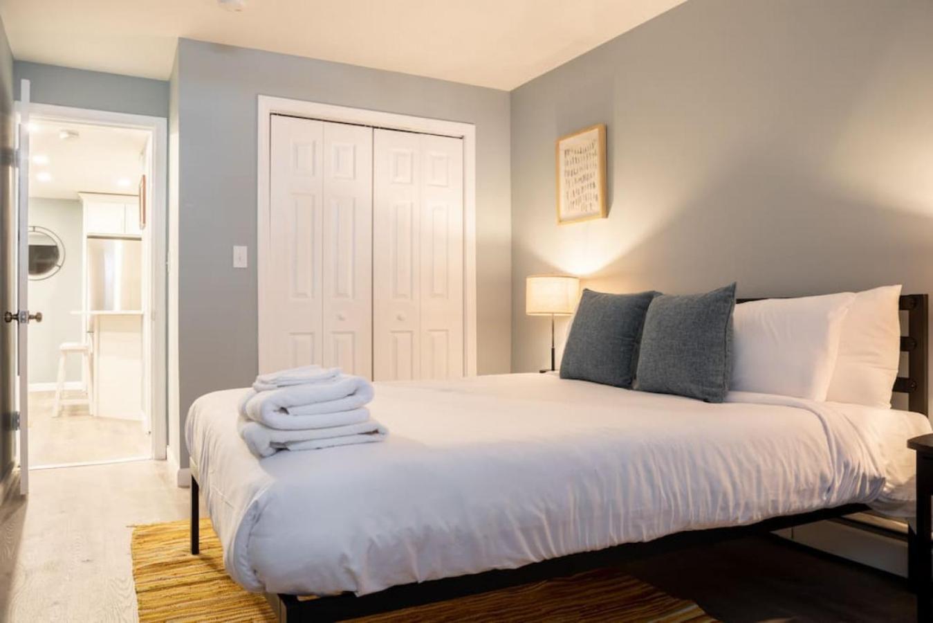 Wonderful Back Bay 1 Bed With Short Walk To Fenway Apartment *