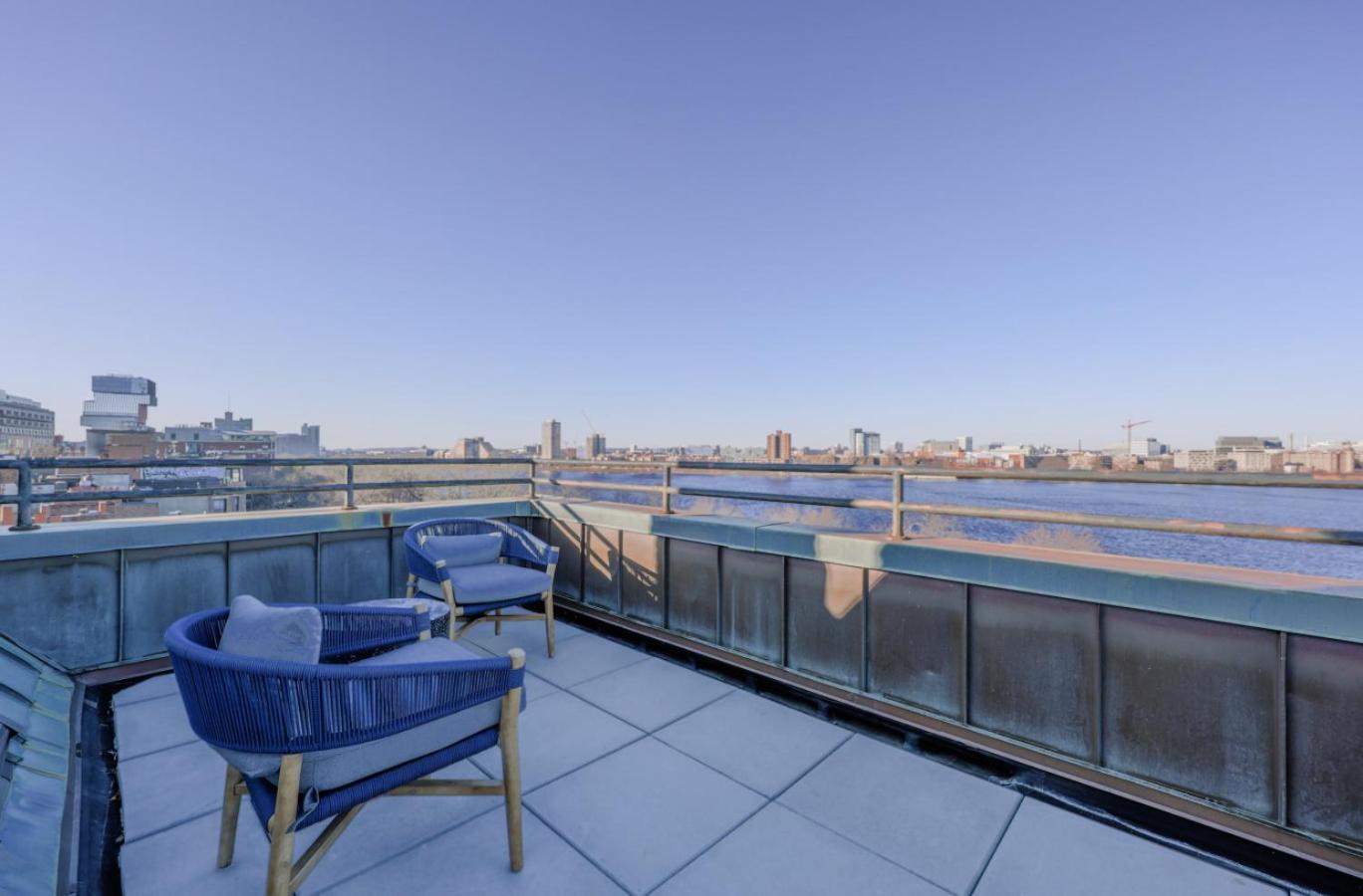 Luxurious Fenway 2br Penthouse With Roof Decks * Boston