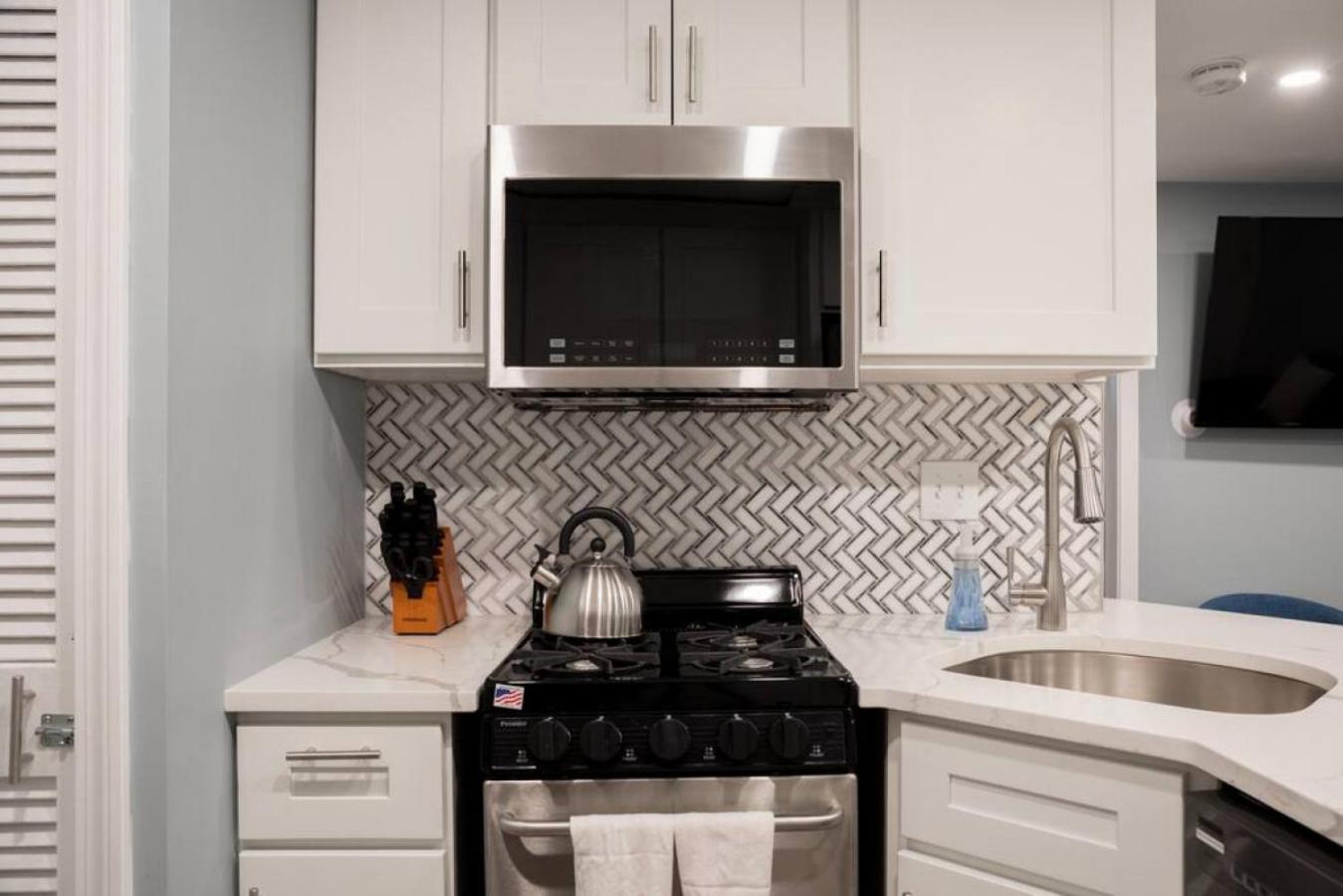 Wonderful Back Bay 1 Bed With Short Walk To Fenway *