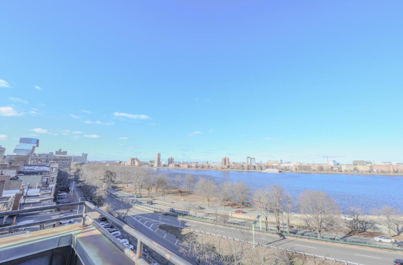 Apartment Luxurious Fenway 2br Penthouse With Roof Decks *