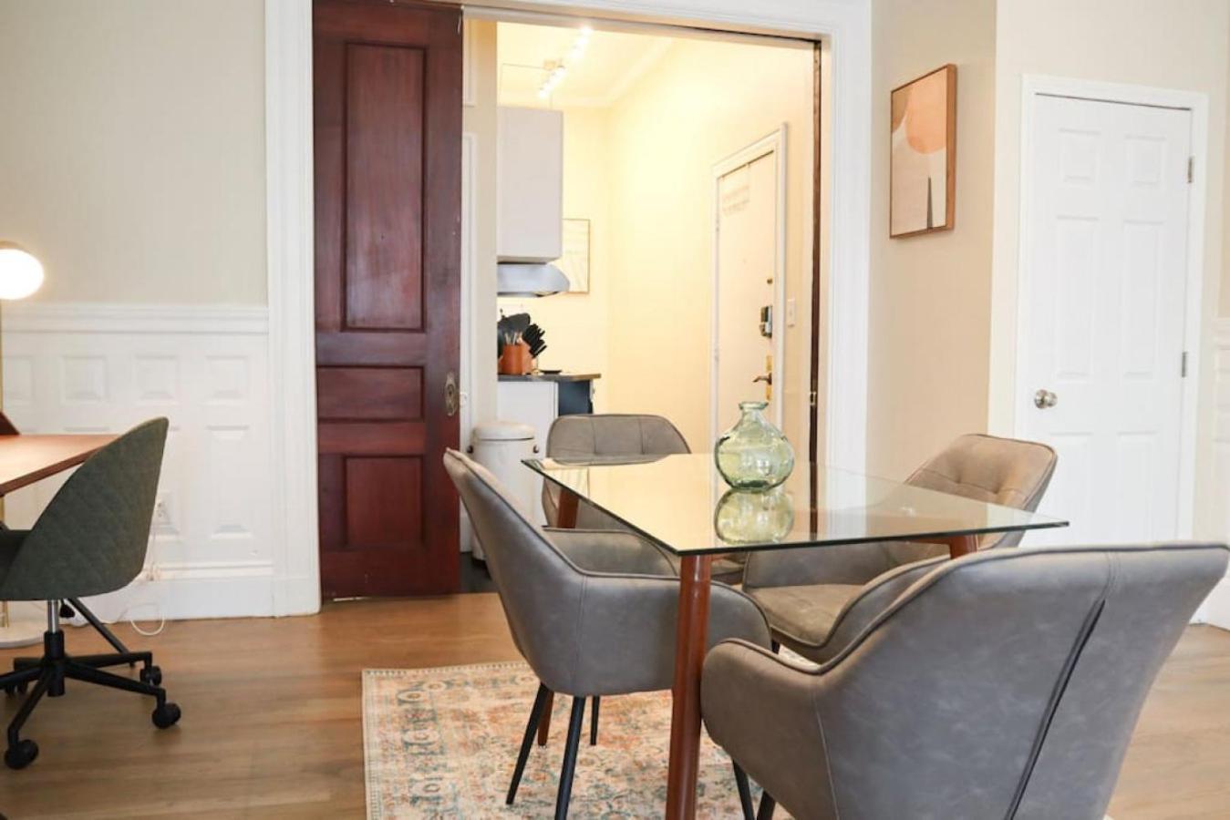 Lovely Fenway 1br In Historic Building Boston