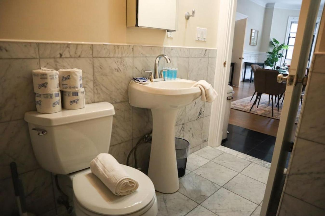 Lovely Fenway 1br In Historic Building Apartment Boston