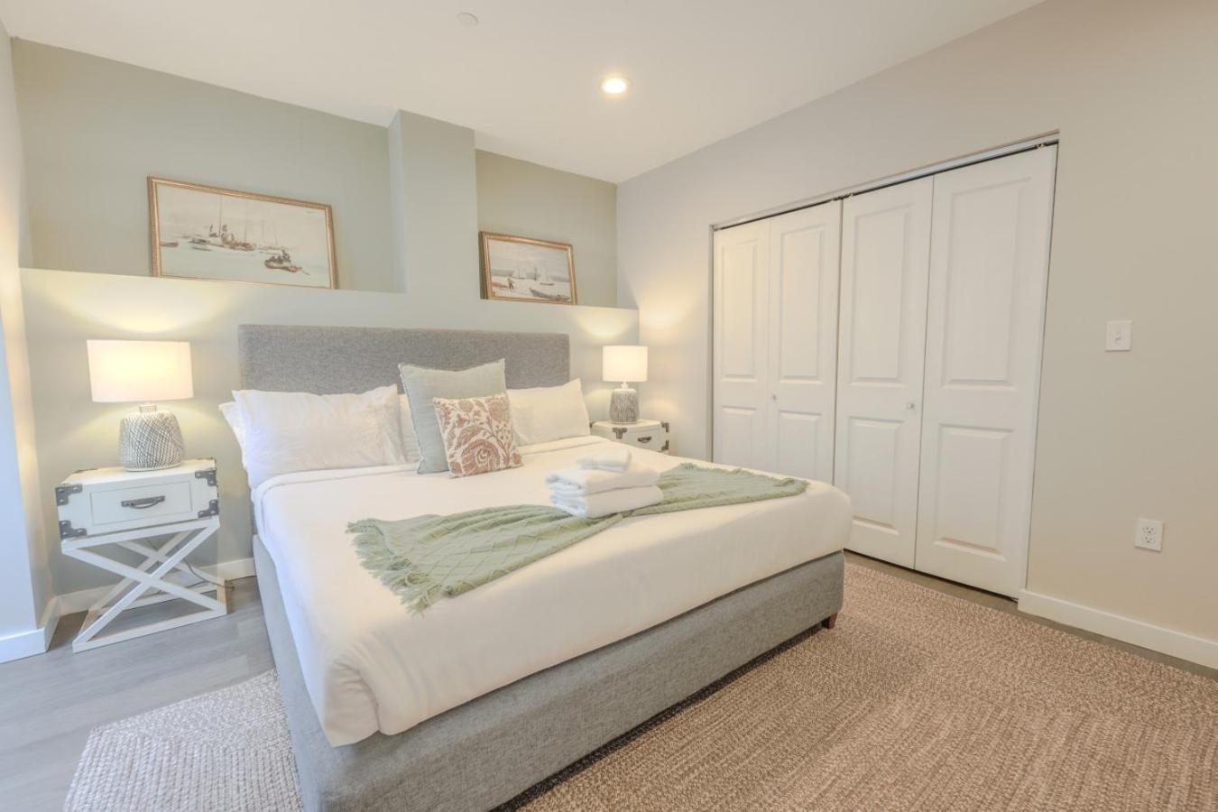 Apartment Luxury Loft Washer And Dryer Pet Friendly *