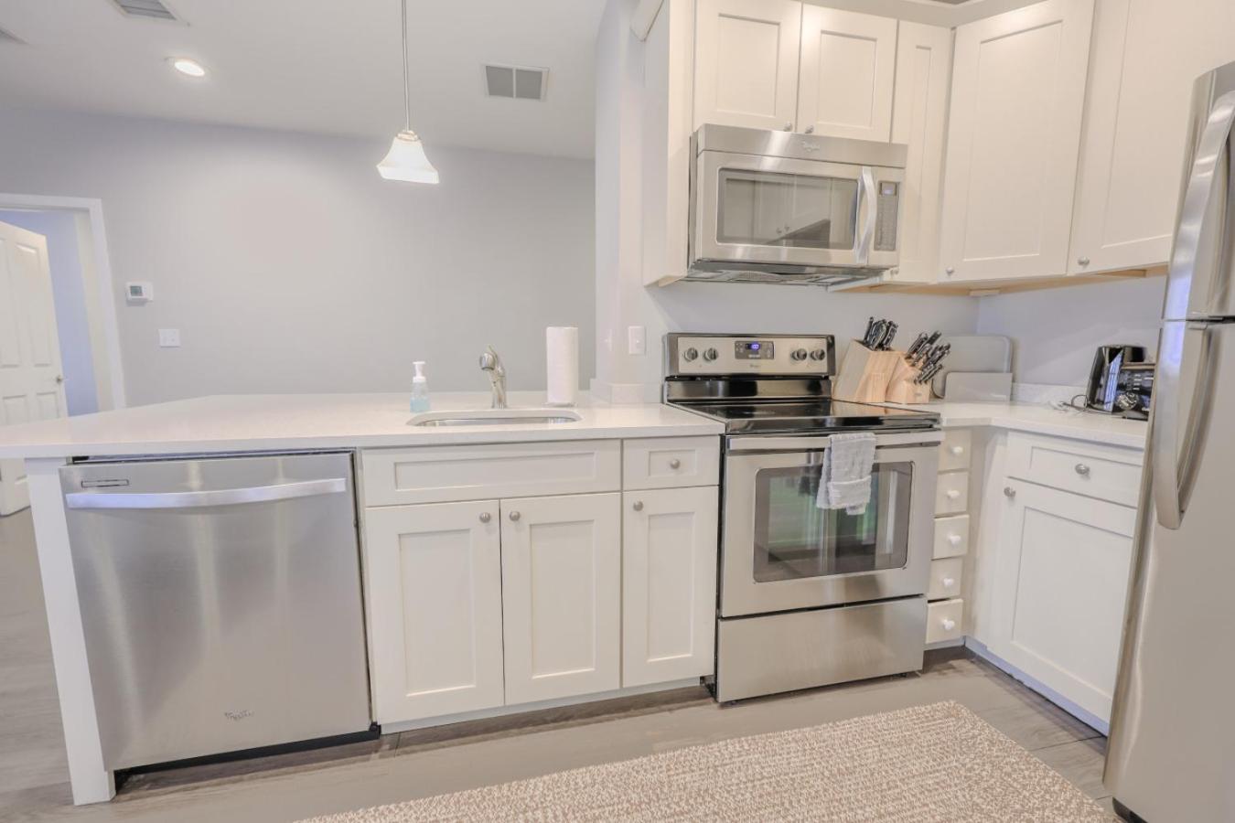 Apartment Luxury Loft Washer And Dryer Pet Friendly Boston