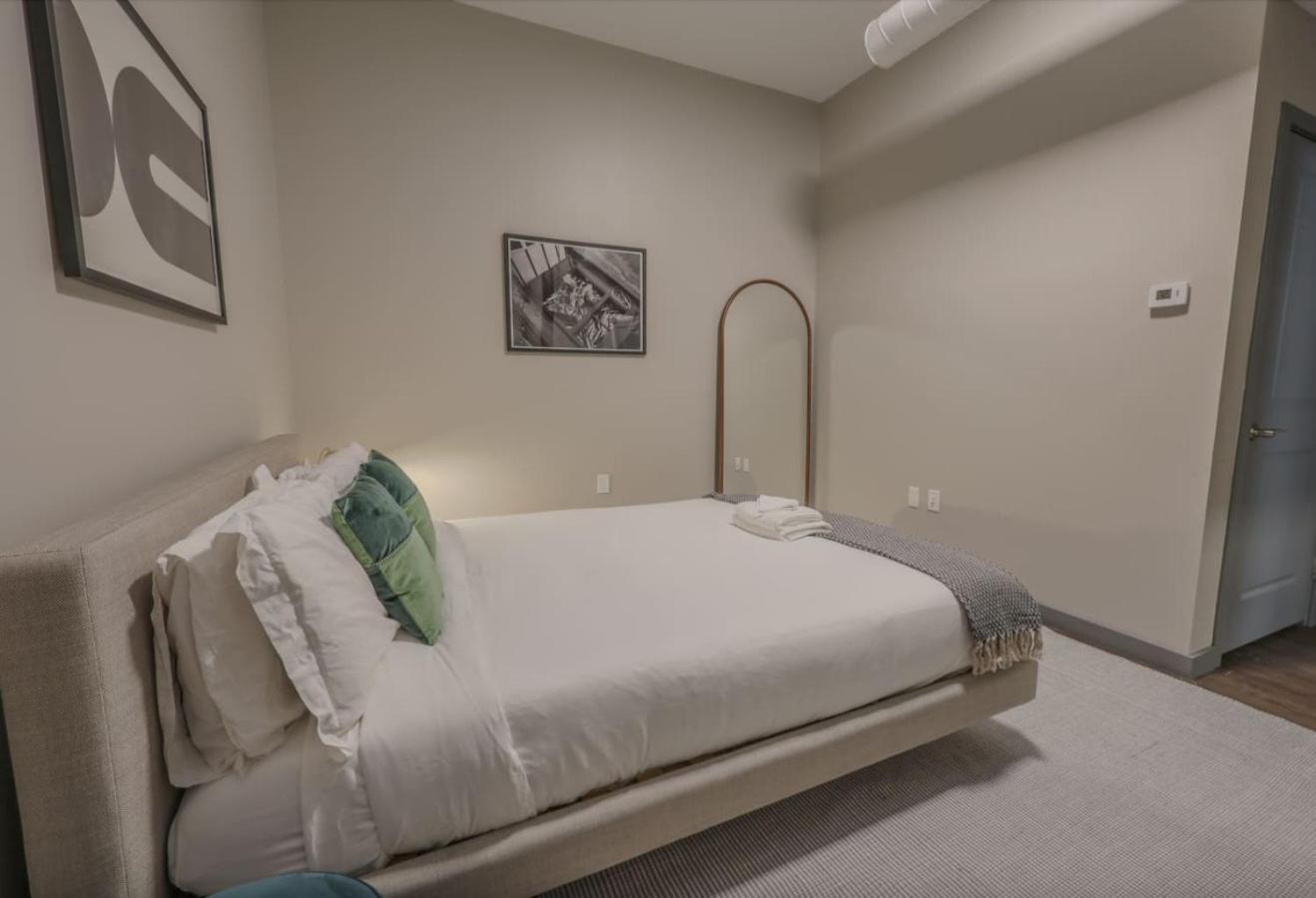 Classic And Chic 1 Bedroom Apartment Boston